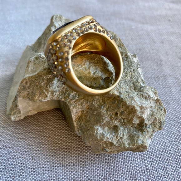 Ring - Picture 4 of 4